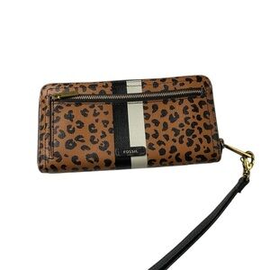 Fossil Logan RFID Zip Around Brown Leopard Print Wristlet Wallet